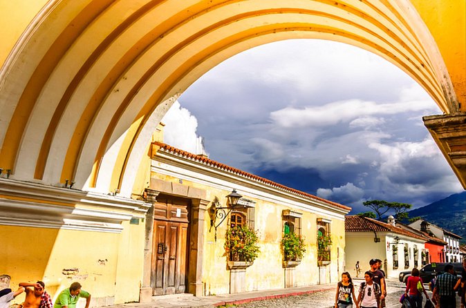 Shared Transportation from Panajachel or Lake Atitlan to Antigua - Arriving in Antigua and choosing your drop-off