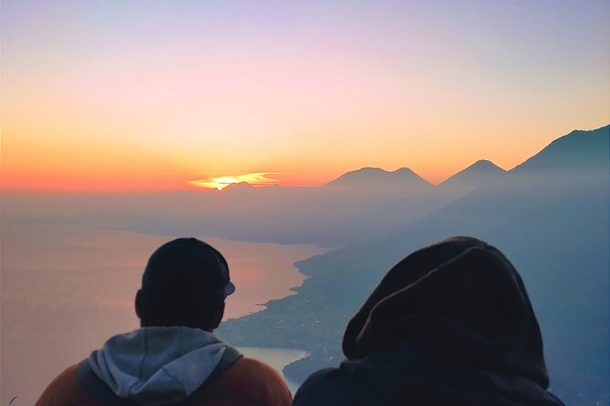 Sunrise Hike Tour on Indian's Nose Mountain - San Juan and Santa Clara, two different sides of the lake