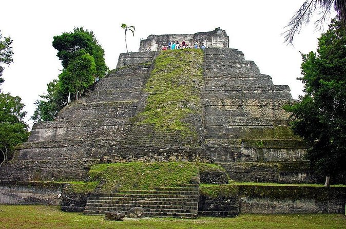 Tikal and Yaxha Overnight Trip by Air from Antigua - Heat, mosquitoes, rain, and the fitness question