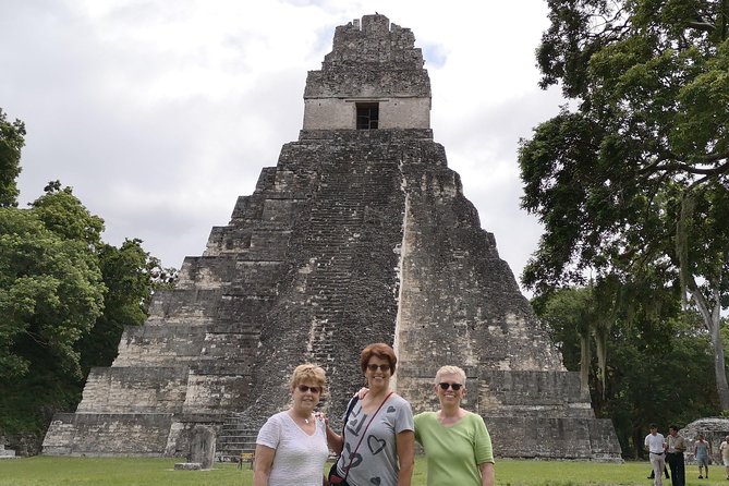 Tikal SUNRISE, Archeological focus and Wildlife Spotting Tour (North and West) - Why Tikal at sunrise can be worth the alarm