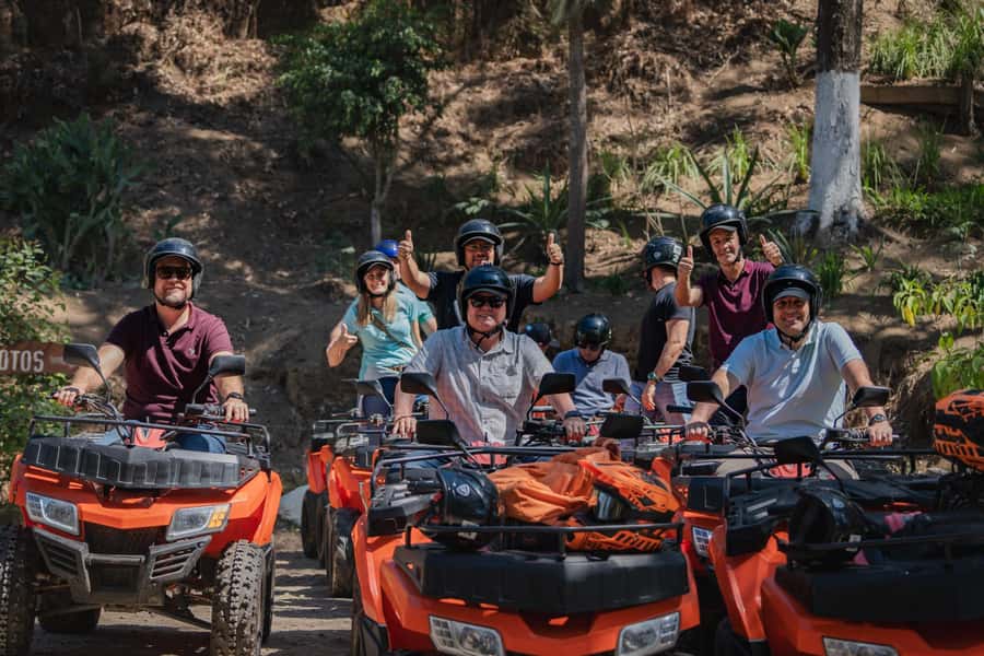 Tour hacia Hobbitenango en quad - From Antigua’s hotel doors to El Hato Village