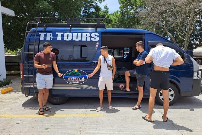 Transporte Compartido de San Pedro- Antigua viceversa - What happens during the drive