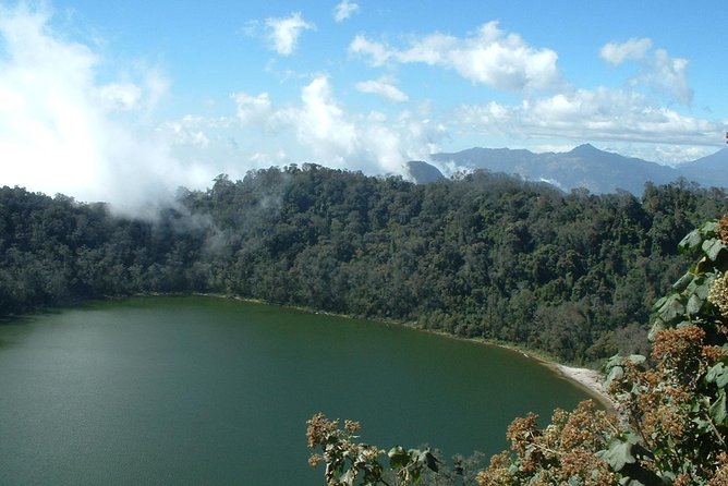 Trek to Chicabal Volcano and Lagoon near Quetzaltenango , Guatemala - Starting From Xela at 6:00 am