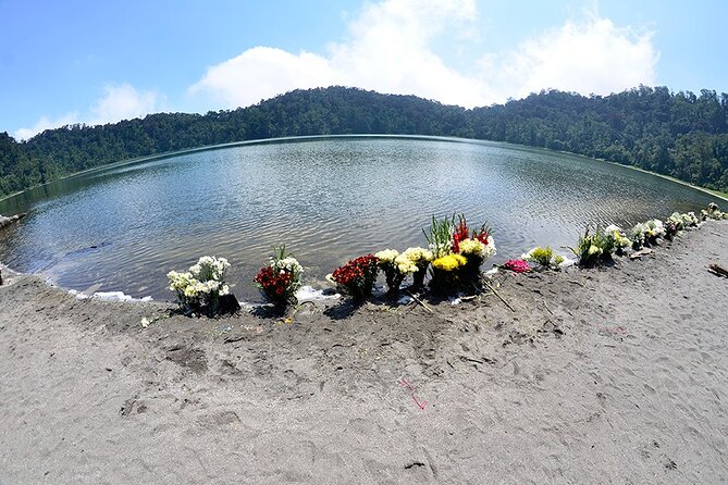 Trek to Chicabal Volcano and Lagoon near Quetzaltenango , Guatemala - What the $100 Price Really Covers