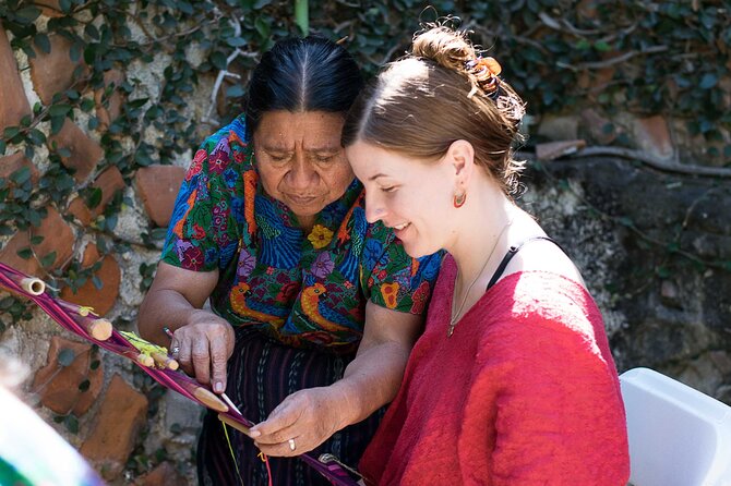 Two Hours Private Backstrap Weaving Workshop in Antigua - Learning Beside a Master Weaver