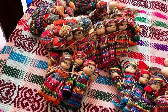 Worry Doll Workshop with Doña Rosa - Meeting Doña Rosa and her family
